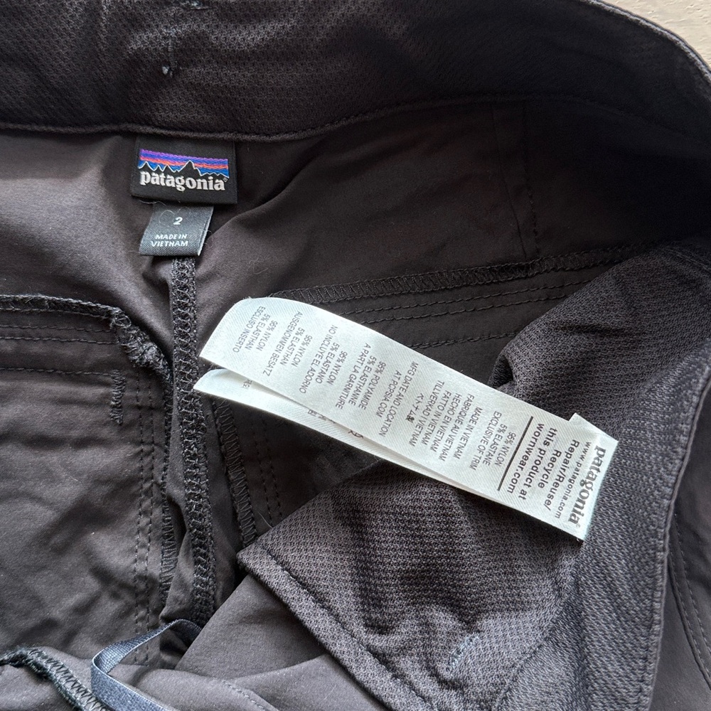 Patagonia pants - Picture 3 of 8